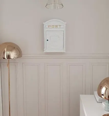 Lejlighed L'ecu : Un Haussmannien Accueillant!