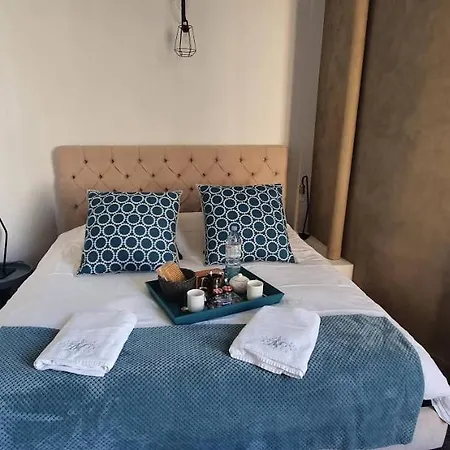 L'ecu : Un Haussmannien Accueillant! Lejlighed