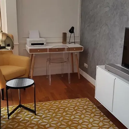 L'ecu : Un Haussmannien Accueillant! Lägenhet