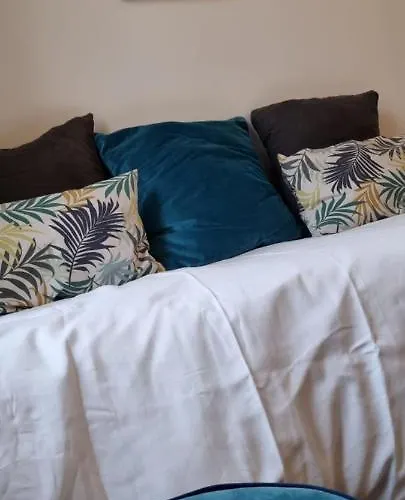 L'ecu : Un Haussmannien Accueillant! アパート ランス